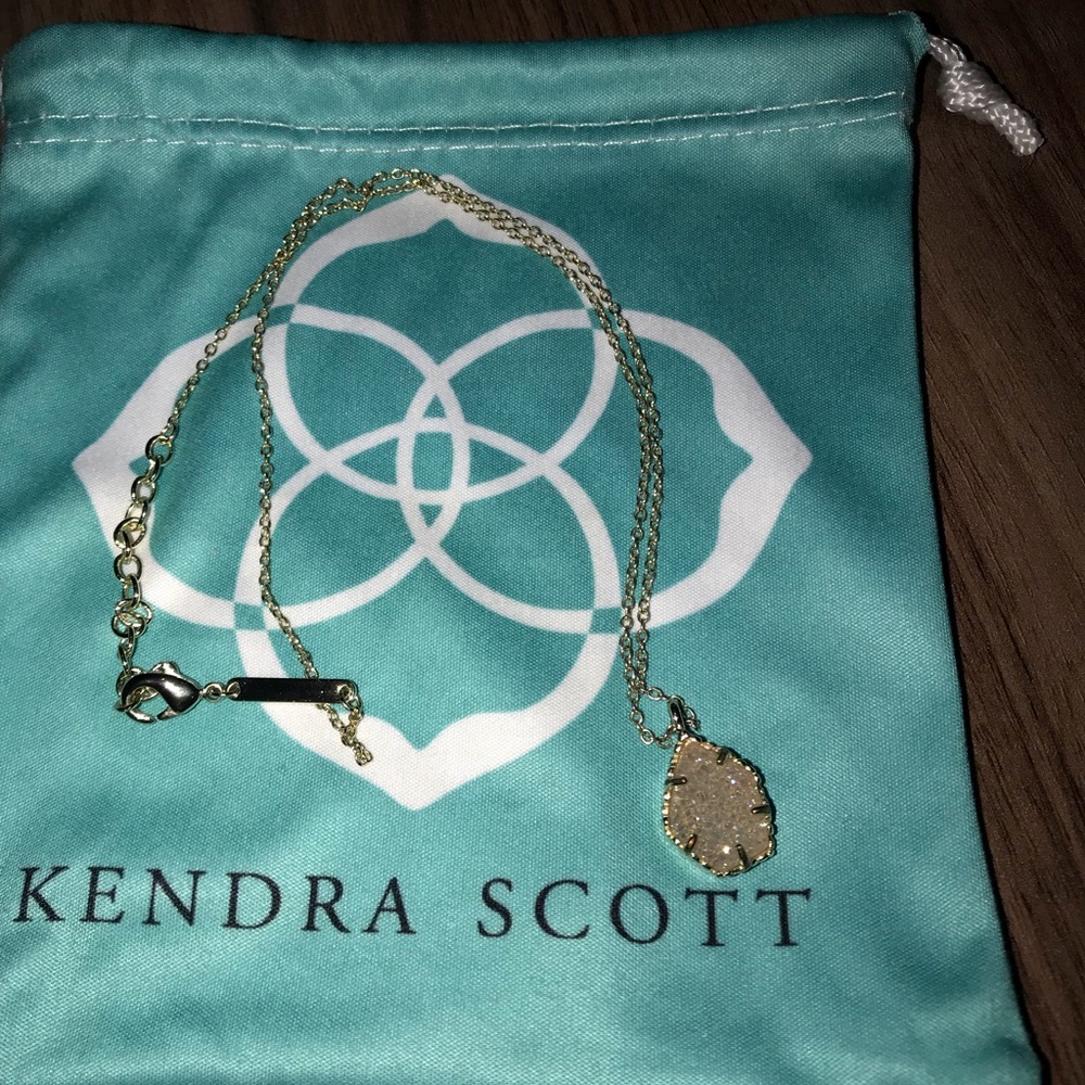 Kendra Scott Necklace